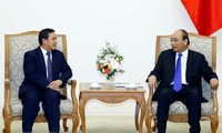 Vietnam, Laos determine to bring bilateral ties to new heights