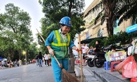 Hanoi’s female worker dedicated to keeping capital city clean 