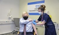 UK wants deal with G7 on vaccine passports