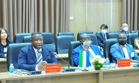 Vietnam, Sierra Leone promote cooperation in agriculture, digital transformation