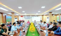 Traders discuss agricultural product export-import between Vietnam and  Australia