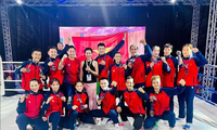 Vietnam wins two gold medals at Senior World Muaythai Championships