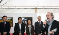 Việt Nam tham dự Hội báo Nhân đạo 2012 tại Pháp   