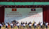  Mít tinh kỷ niệm truyền thống Liên minh chiến đấu Lào - Việt