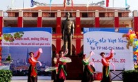 Các địa phương tưng bừng tổ chức Ngày Thơ Việt Nam 