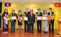 Nhà nước Lào tặng Huân chương ghi nhận công lao giúp đỡ đào tạo, nghiên cứu khoa học của Việt Nam 