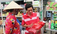 Phiên chợ hàng Việt về nông thôn tại Sóc Trăng