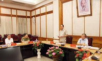 Đoàn công tác của Bộ Chính trị làm việc với Văn phòng Trung ương Đảng 