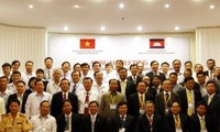 Việt Nam và Campuchia hội đàm về thực hiện Hiệp định vận tải đường bộ giữa 2 nước