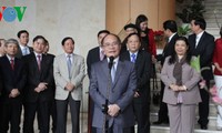 Chủ tịch Quốc hội Nguyễn Sinh Hùng đề cao trách nhiệm đưa Hiến pháp vào cuộc sống