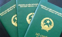 Trả lời thính giả về thời hạn đăng ký giữ quốc tịch VN cho người Việt Nam ở nước ngoài