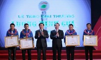 Trao giải thưởng Lương Định Của cho 150 thanh niên nông thôn 