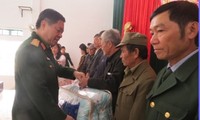 700 suất quà đến với gia đình chính sách, hộ nghèo tại Cao Bằng