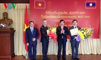 Trao Huân chương của Lào cho cá nhân, tập thể của Việt Nam