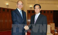 Thủ tướng Nguyễn Tấn Dũng tiếp cựu Thủ tướng Italia Enrico Letta và Đoàn Hội Hữu nghị Hàn - Việt