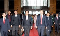 Thủ tướng Nguyễn Tấn Dũng bắt đầu các hoạt động thăm chính thức Malaysia