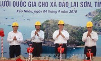Thủ tướng phát lệnh khởi công Dự án Cấp điện lưới quốc gia cho xã đảo Lại Sơn - Kiên Giang