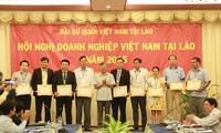 Hội nghị gặp gỡ doanh nghiệp Việt Nam tại Lào
