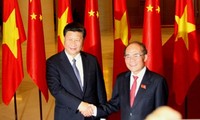 Chủ tịch Quốc hội Nguyễn Sinh Hùng hội kiến với Tổng Bí thư, Chủ tịch nước Trung Quốc Tập Cận Bình