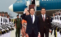 Thủ tướng Chính phủ Nguyễn Tấn Dũng tham dự khai mạc Hội nghị cấp cao ASEAN 27
