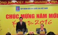 Chủ tịch nước Trương Tấn Sang chúc Tết Tập đoàn Dầu khí Quốc gia Việt Nam