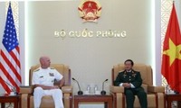 Tổng Tham mưu trưởng Quân đội nhân dân Việt Nam tiếp Tư lệnh Hạm đội Thái Bình Dương
