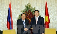 Tổng Bí thư, Chủ tịch nước Lào Bounnhang Volachith thăm thành phố Hồ Chí Minh