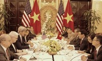 Bộ trưởng Ngoại giao Phạm Bình Minh hội đàm với Ngoại trưởng Mỹ John Kerry