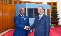 Thủ tướng tiếp Bộ trưởng Giao thông vận tải và Truyền thông Mozambique Carlos Mesquita