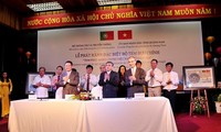 Phát hành bộ tem bưu chính “Tem phát hành chung Việt Nam - Bồ Đào Nha" 