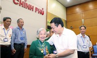 Phó Thủ tướng Vương Đình Huệ tiếp đoàn người có công tỉnh Đắk Nông