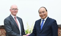 Thủ tướng Nguyễn Xuân Phúc tiếp Trưởng đại diện IMF tại Việt Nam