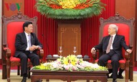 Việt Nam ủng hộ mạnh mẽ đối với công cuộc đổi mới, bảo vệ và xây dựng đất nước Lào