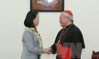 Trưởng Ban Dân vận Trung ương Trương Thị Mai đến thăm và chúc mừng Tòa Giám mục Giáo phận Hà Nội