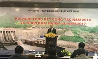 Thủ tướng Nguyễn Xuân Phúc dự hội nghị Tổng kết công tác năm 2016 của  EVN