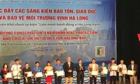 Thúc đẩy các sáng kiến bảo tồn, giáo dục và bảo vệ môi trường vịnh Hạ Long