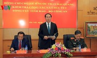 Chủ tịch nước Trần Đại Quang chúc tết Cục An ninh mạng và Tổng cục 5, Bộ Công an 