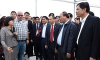 Thủ tướng Nguyễn Xuân Phúc: Sẽ trực tiếp giới thiệu sản phẩm nông nghiệp VN ra thị trường thế  giới