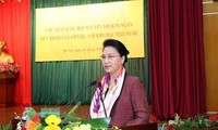 Chủ tịch Quốc hội Nguyễn Thị Kim Ngân làm việc với Kho bạc Nhà nước