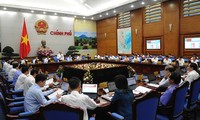 Thủ tướng Nguyễn Xuân Phúc:  Tiếp tục tháo gỡ khó khăn, thúc đẩy sản xuất kinh doanh 