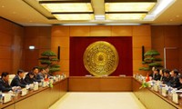 Tăng cường hợp tác giữa hai cơ quan tham mưu của Quốc hội Việt Nam và Mông Cổ
