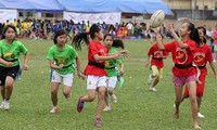 Tạo kỹ năng sống cho trẻ thông qua môn thể thao mới Bóng bầu dục