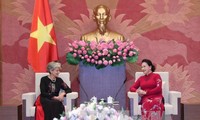 Chủ tịch Quốc hội Nguyễn Thị Kim Ngân tiếp Tổng Giám đốc UNESCO 