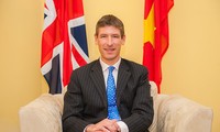 Việt Nam và Vương quốc Anh tăng cường hợp tác trong công tác  phòng, chống tham nhũng