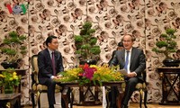 Phát triển mối quan hệ hữu nghị đặc biệt Việt Nam - Lào 