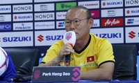 AFF Suzuki Cup 2018: Truyền thông Hàn Quốc ca tụng chiến thuật của HLV Park Hang-seo