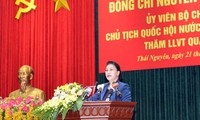 Chủ tịch Quốc hội Nguyễn Thị Kim Ngân thăm Bộ Tư lệnh Quân khu I 
