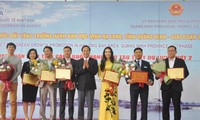 Quảng Ninh: Thêm 34 tàu du lịch trên Vịnh Hạ Long được trao chứng nhận và logo “Cánh buồm xanh” 