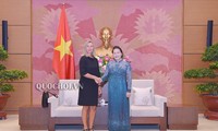 Chủ tịch Quốc hội Nguyễn Thị Kim Ngân tiếp Phó Chủ tịch Ủy ban châu Âu Federica Mogherini