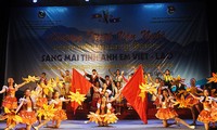 Sáng mãi nghĩa tình Việt - Lào 